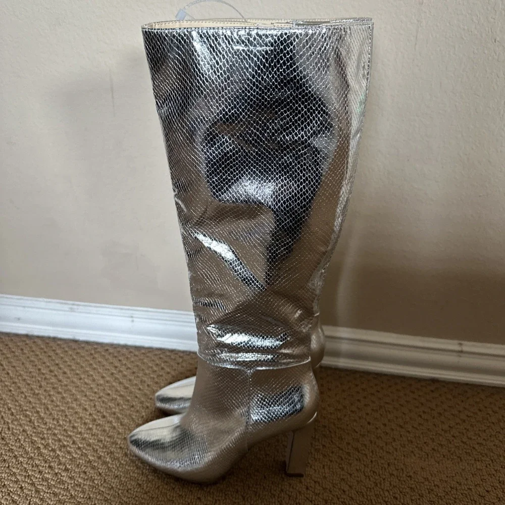 NWT Jessica Simpson Minerva Silver Snake Print Knee High Zip Bootie Sz 8